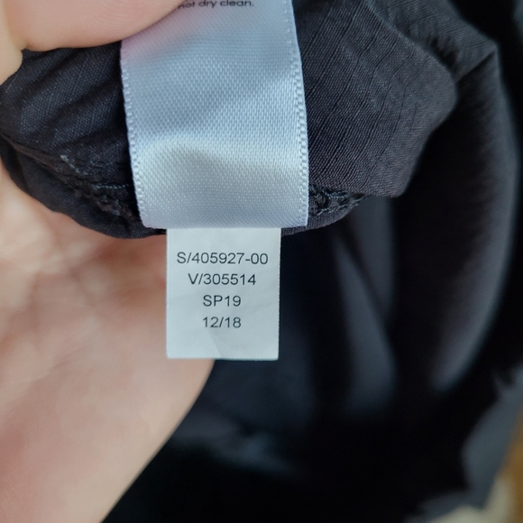 Athleta, Trekkie Nylon Drawstring Paper Bag Black Active Nylon Pants, 8 - Picture 9 of 10